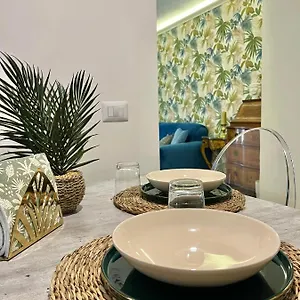 apartment-i-puritani.taorminaitalyhotels.com/